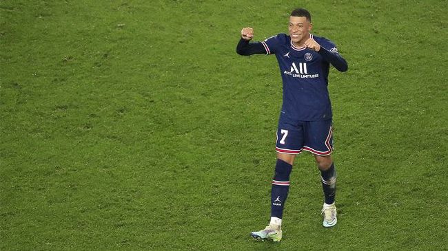 三天后，贝林厄姆也与队友一起参加了训练，并且入选了对阵布拉加的大名单，但是没有出场。
